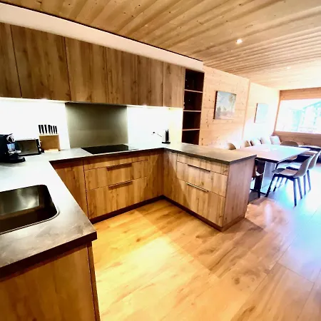 Neuf, 아파트 몰진스