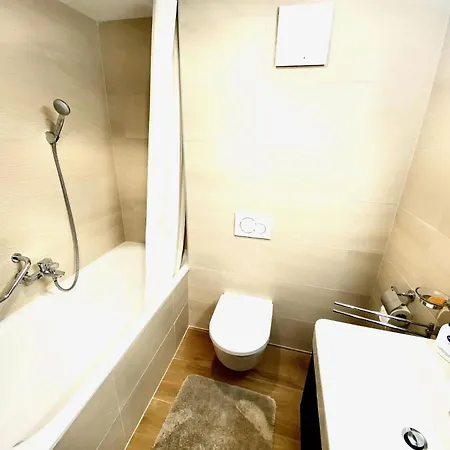 Neuf, Apartment